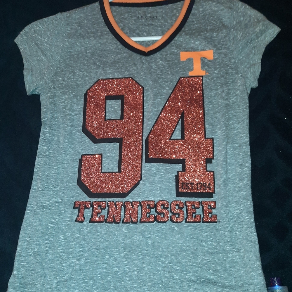 VS UT T-shirt